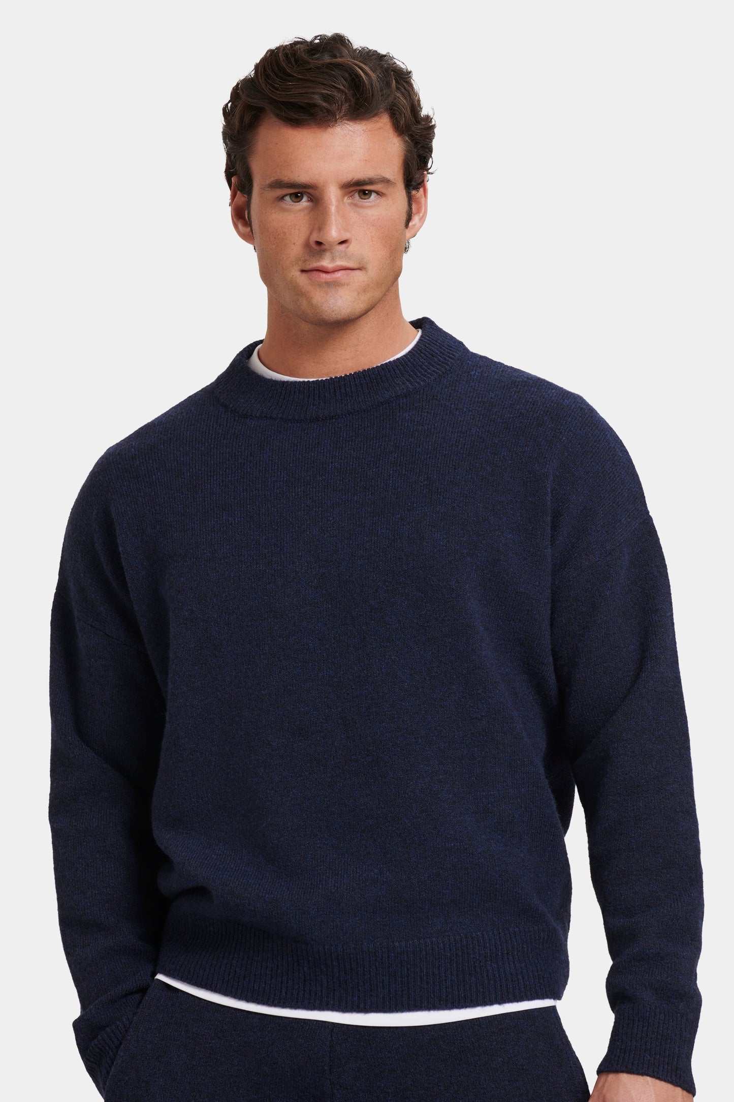 IL MAGLIONE GIROCOLLO SAVONA