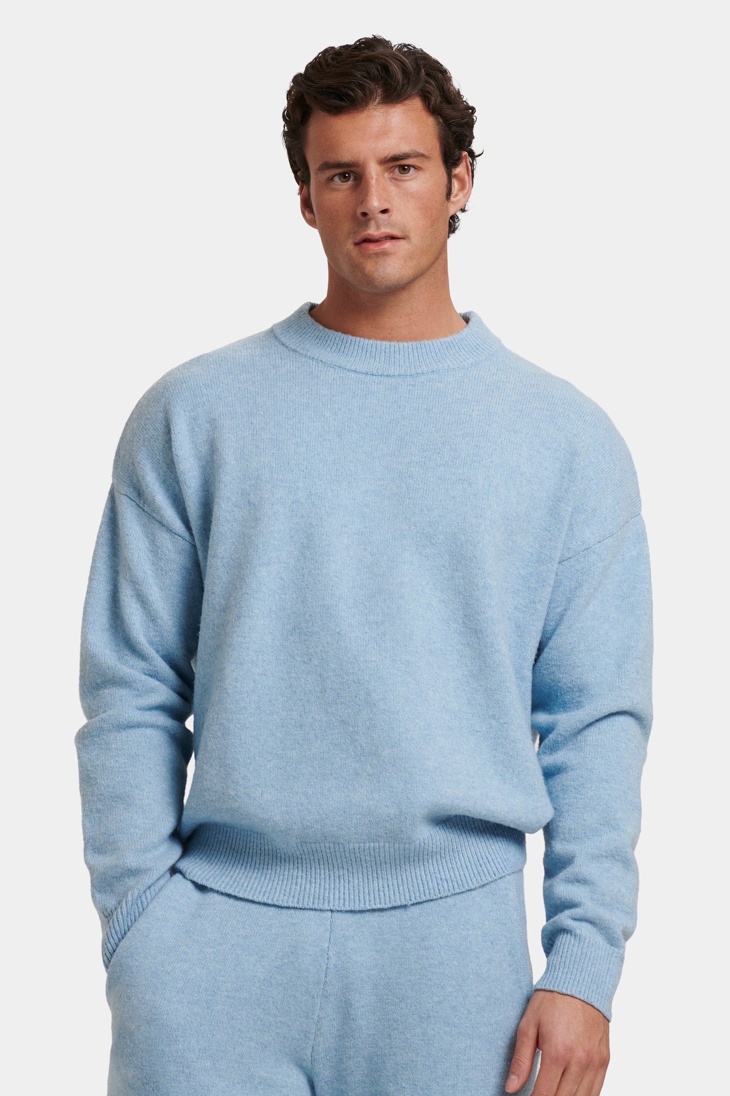IL MAGLIONE GIROCOLLO SAVONA