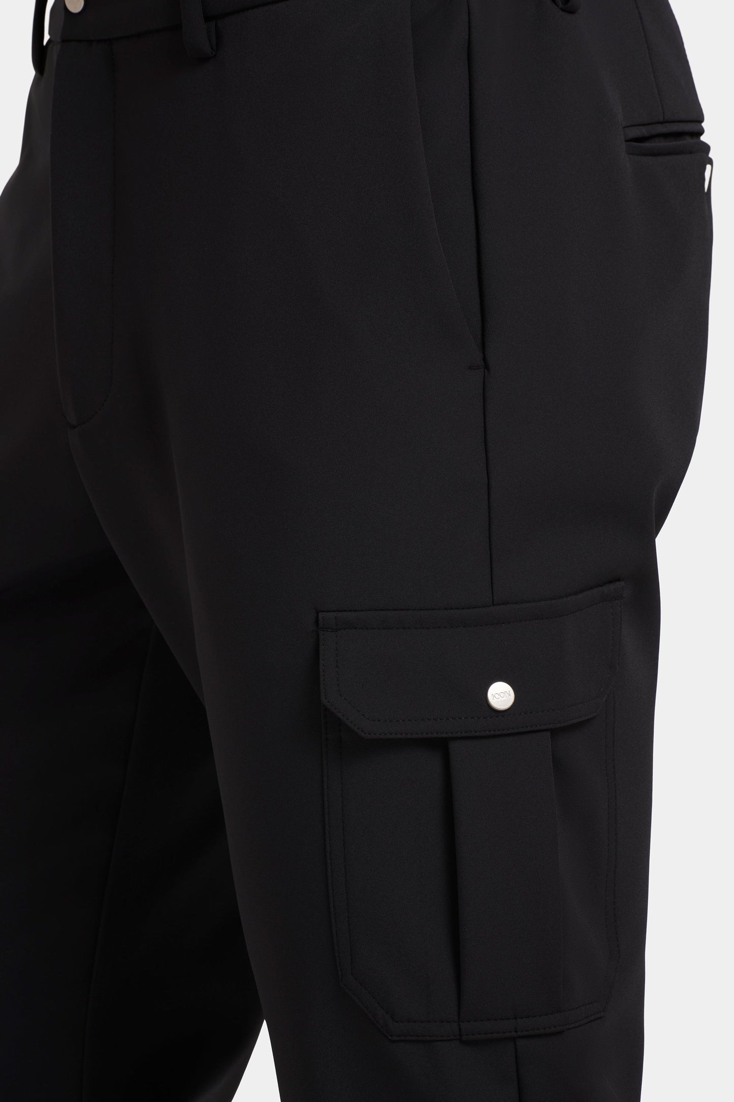 THE TECH SLIM CARGO