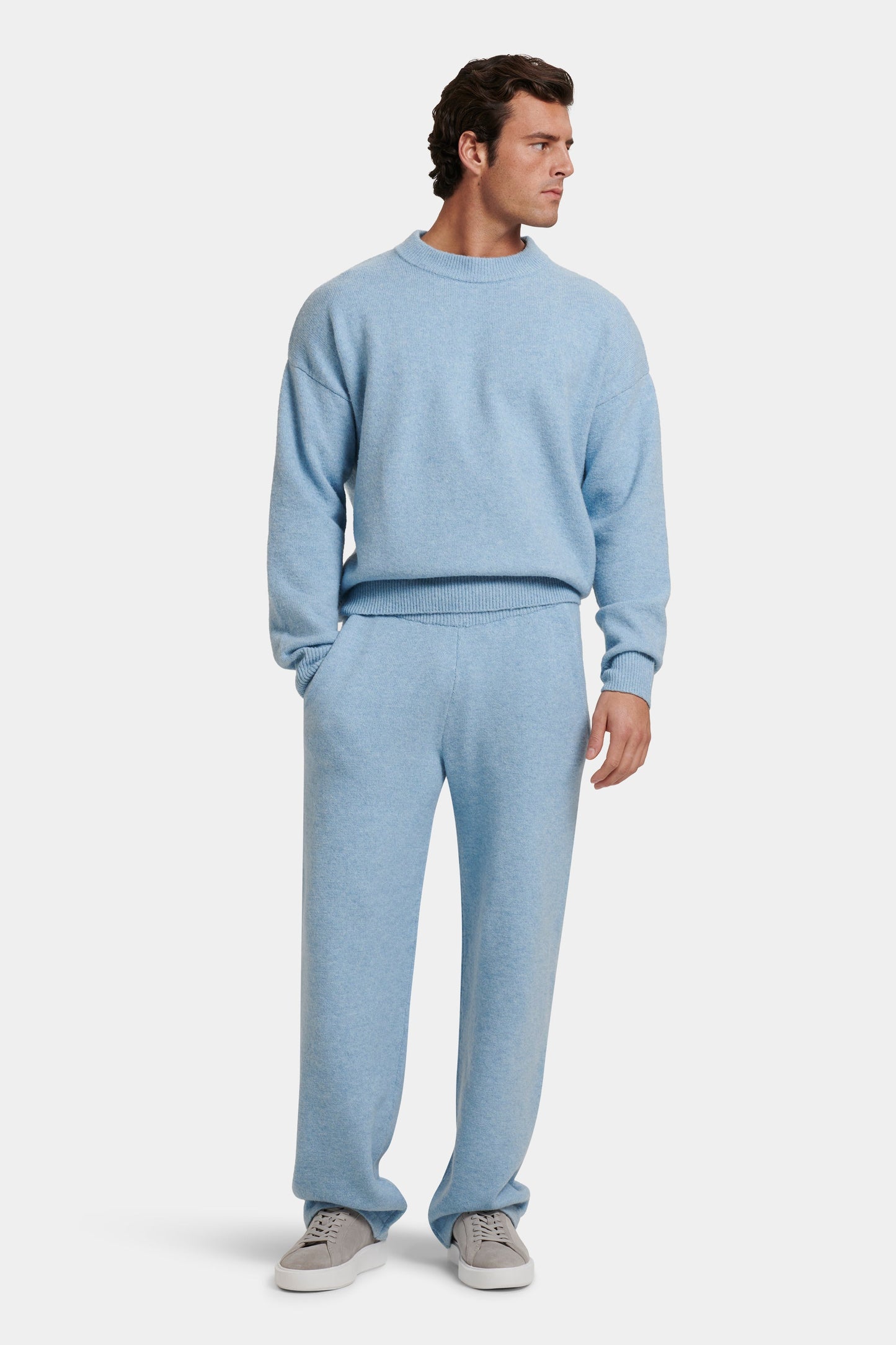 IL MAGLIONE GIROCOLLO SAVONA