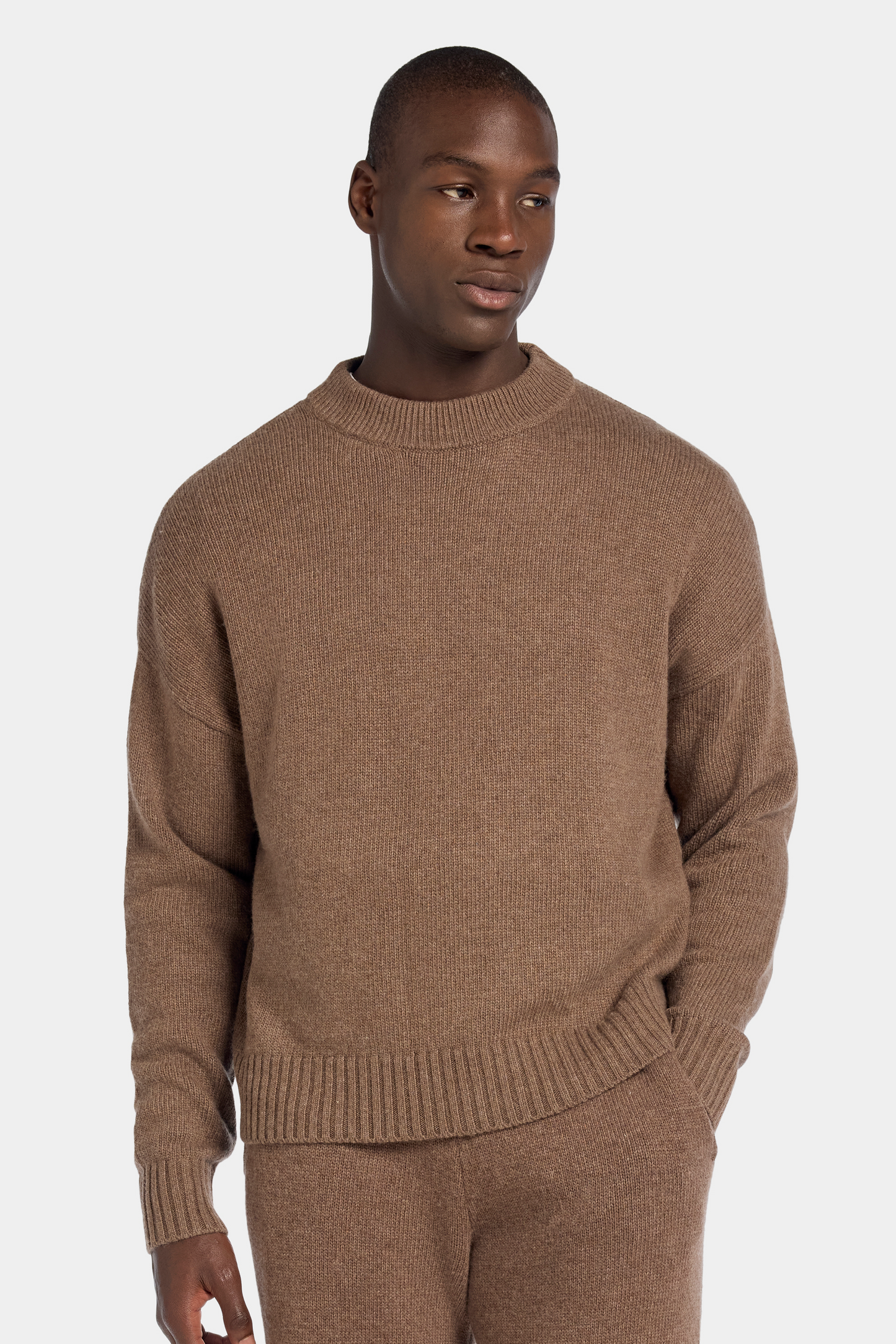 IL MAGLIONE GIROCOLLO SAVONA
