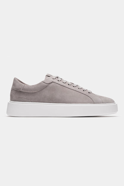 LE CLASSICHE SNEAKERS IN SUEDE