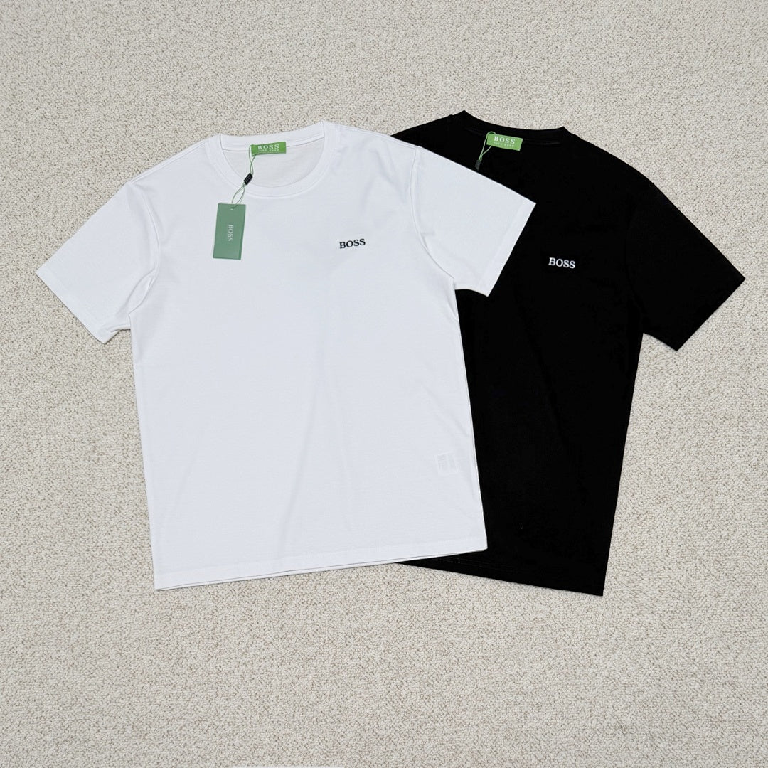 BOSS Essential T-Shirt mit dezentem Logo - 1
