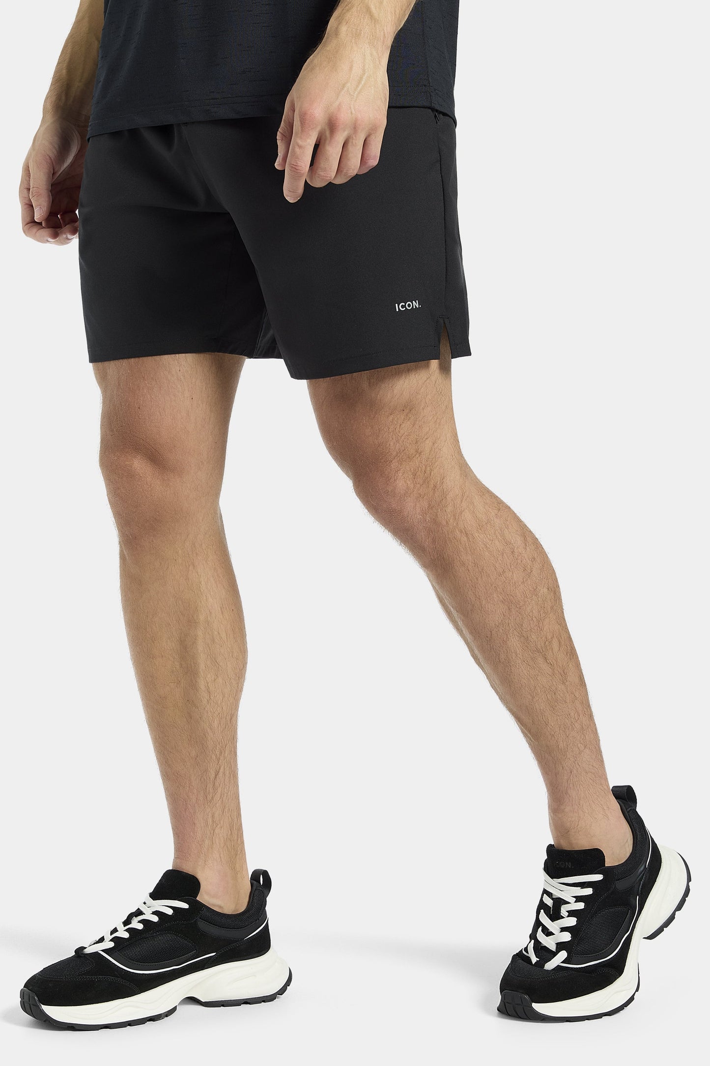 GLI SHORTS ACTIVE DA 7"
