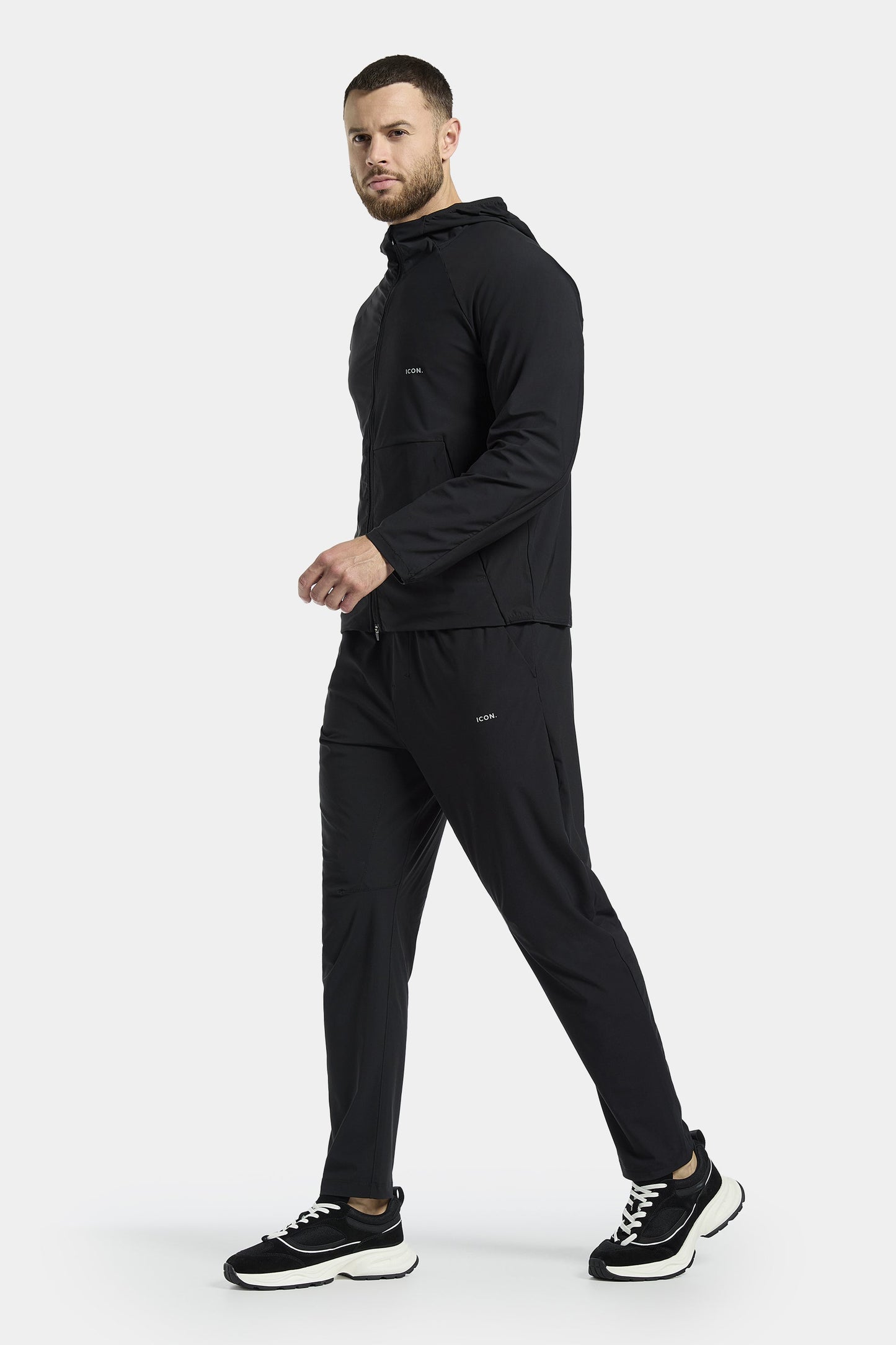 IL K-WAY CON CAPPUCCIO ACTIVE