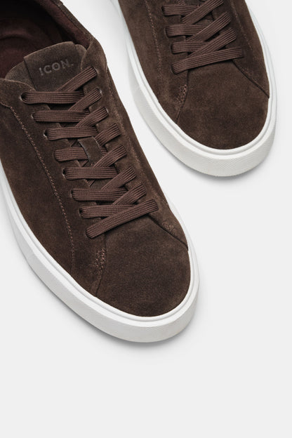 LE CLASSICHE SNEAKERS IN SUEDE