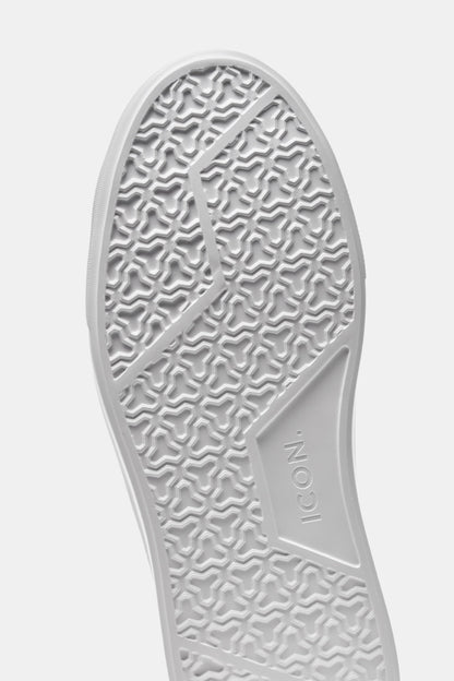 LE CLASSICHE SNEAKERS IN SUEDE