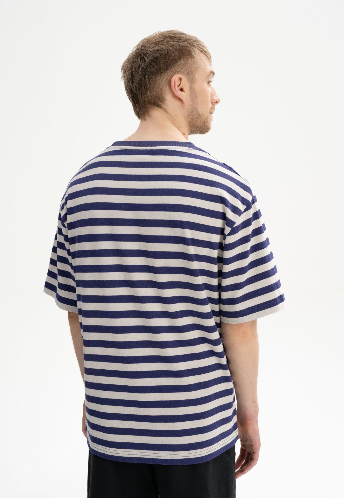 T-shirt oversize pesante stile BHAJAN