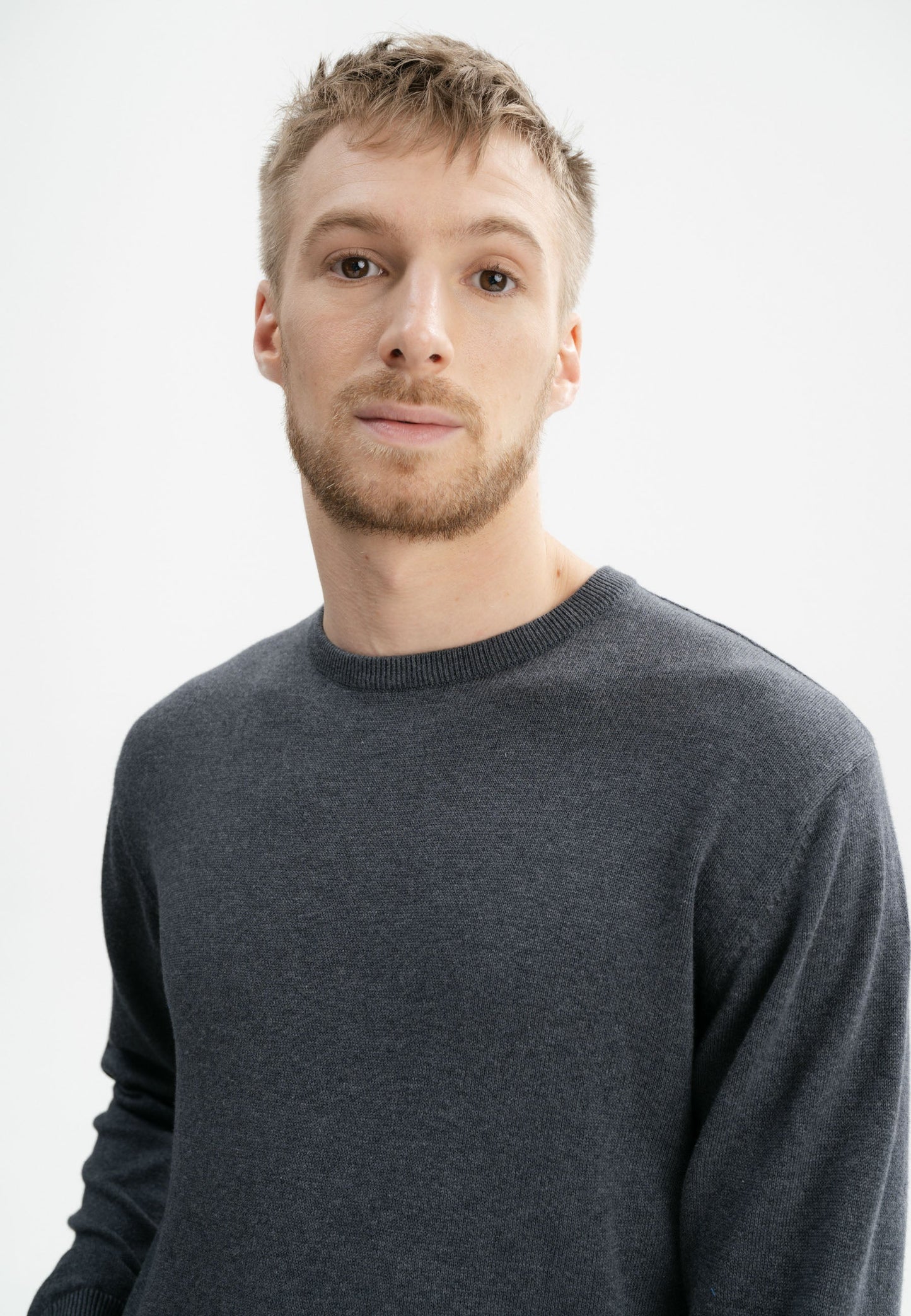 Pullover in maglia fine, modello HIMAL
