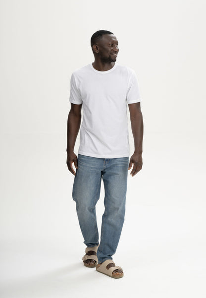 T-shirt modello IZAAN