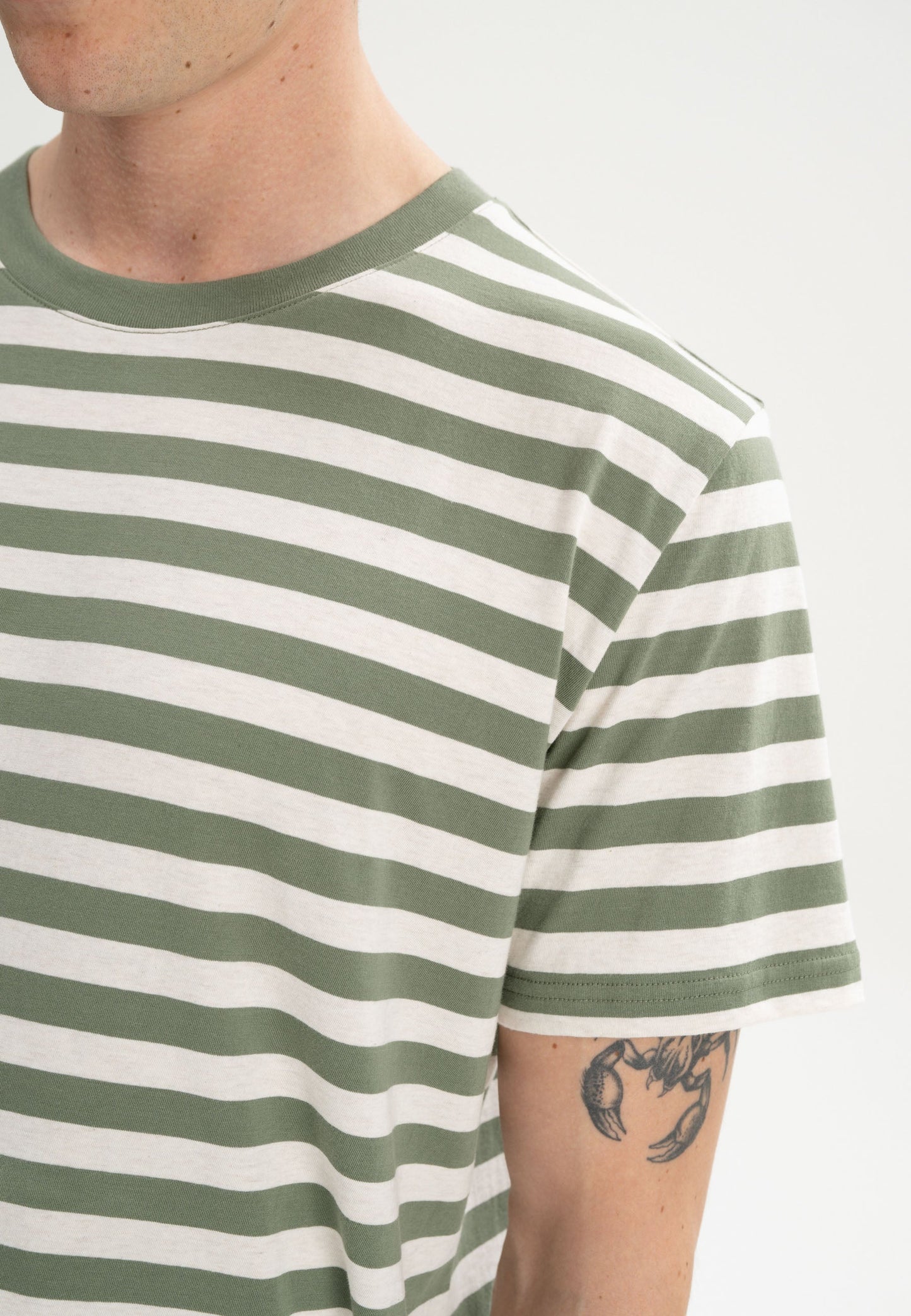 T-shirt stile SADHIL